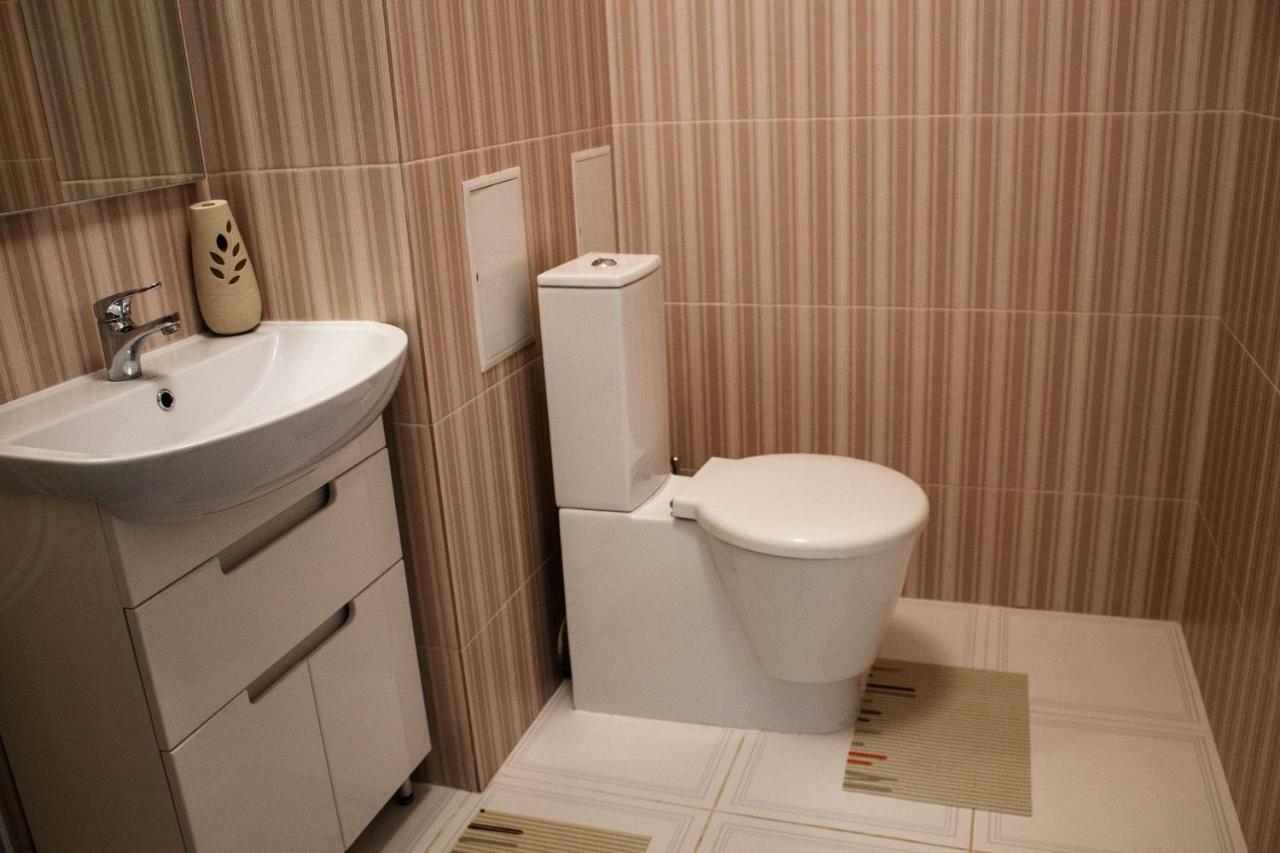 Charming City Center Flat L Self Check-In Kyiv Exterior photo