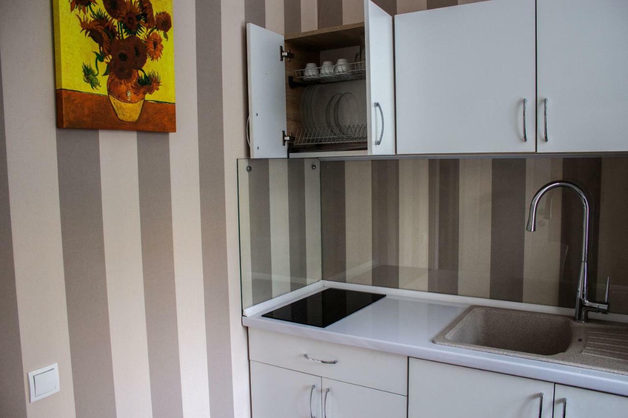 Charming City Center Flat L Self Check-In Kyiv Exterior photo